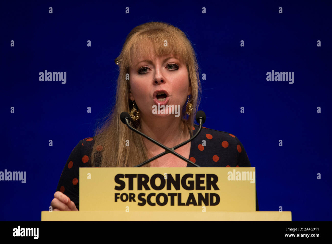 Aberdeen, Großbritannien. 14 Okt, 2019. Aberdeen, 14. Oktober 2019. Im Bild: Delyth Jewell AC/bin Plaid Cymru Schatten internationale Angelegenheiten & Kultur Minister bei Scottish National Party (SNP) Nationale Konferenz, auf der Veranstaltung komplexe Aberdeen (teca). Credit: Colin Fisher/Alamy leben Nachrichten Stockfoto