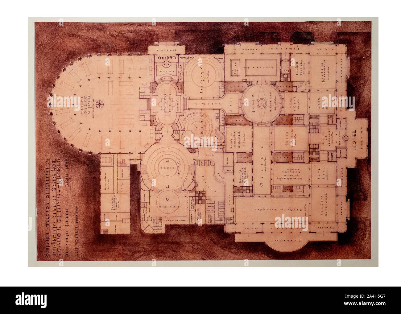Petropolis, Brasilien - 10. September 2019: Original Zeichnung Grundriss Quitandinha Palace ehemalige Casino Hotel - Petropolis, Rio de Janeiro, Brasilien Stockfoto