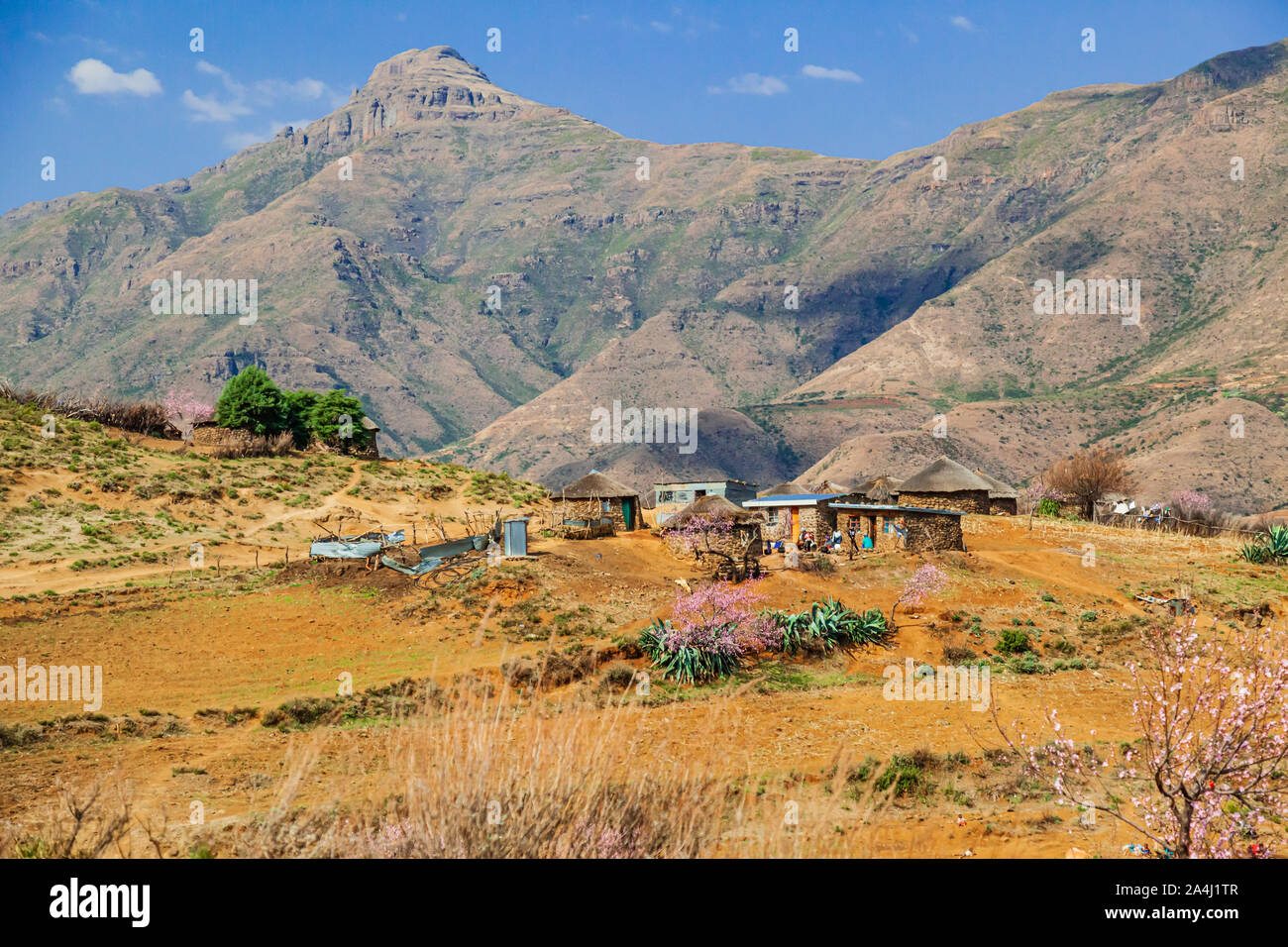 Ein Basotho vilage im Hochland von Maluti Berge Stockfoto