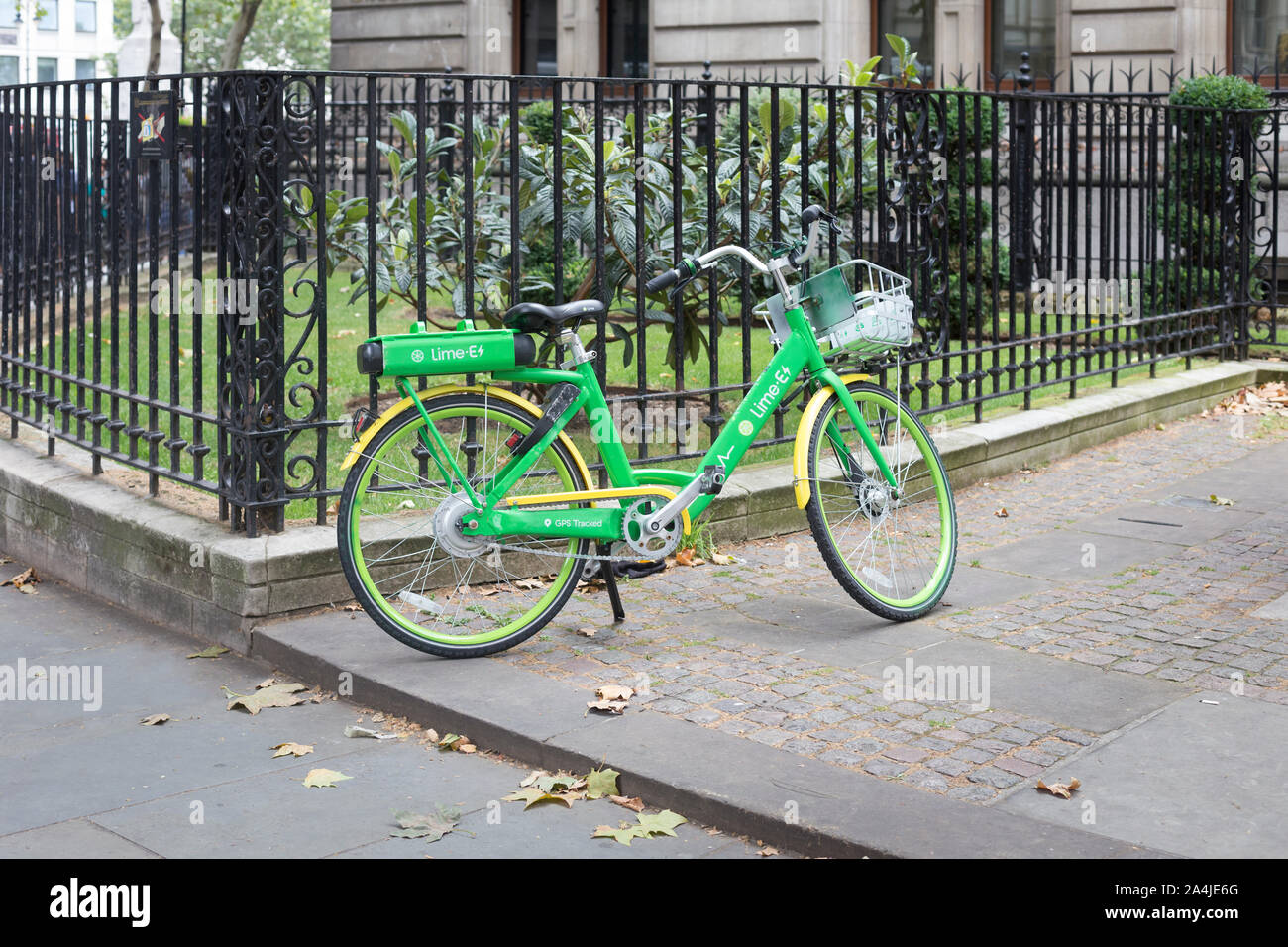 Kalk - E Elektrische unterstützen Bike, London, UK Stockfoto