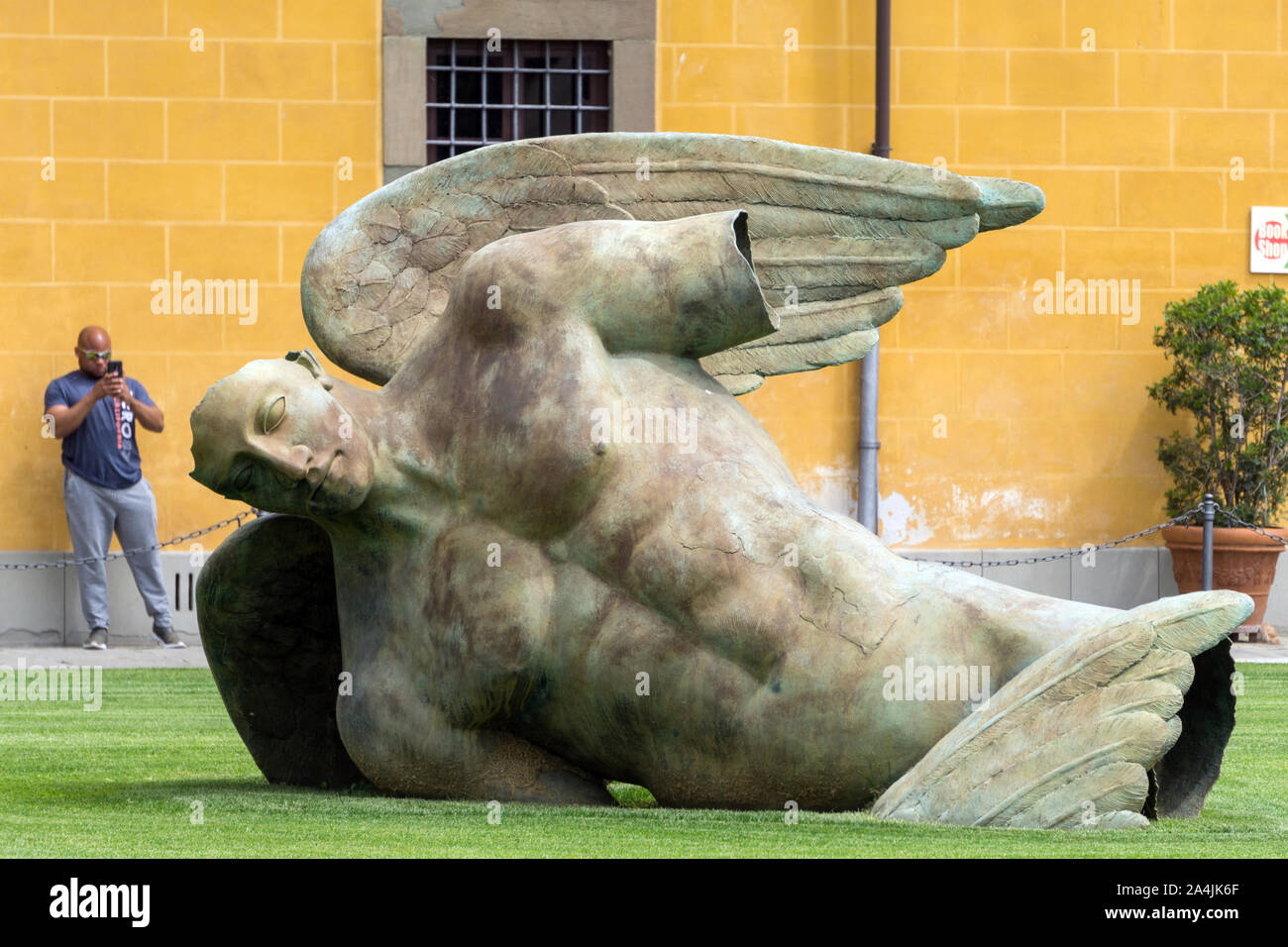 Italien, Toskana, Pisa, Skulptur in Piazza dei Miracoli Stockfoto