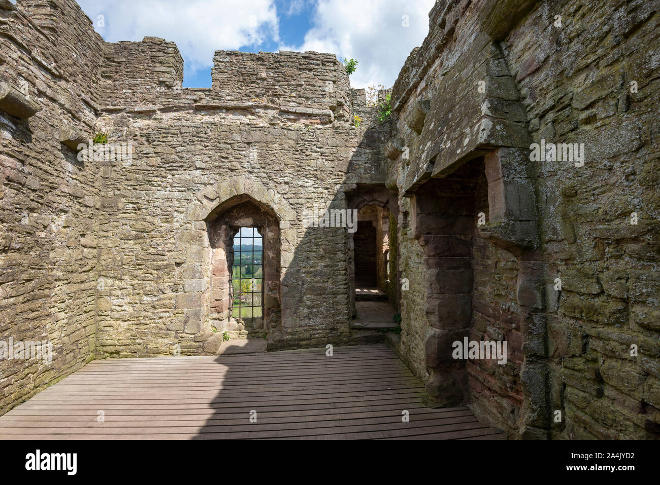 Ludlow Castle, Shropshire, England. Eine schöne mittelalterliche Burg, die eine Touristenattraktion in der Stadt Ludlow ist. Stockfoto