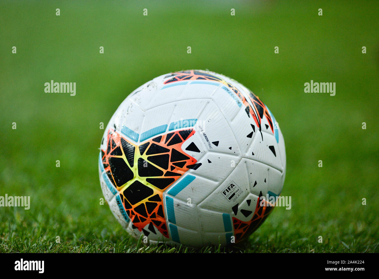 TURIN, Italien - OKTOBER 6, 2019: die Spieler von Torino FC und SSC Neapel in der Serie A Match zwischen Turin FC und SSC Napoli im Stadio Olimpico in Turin, Italien Stockfoto