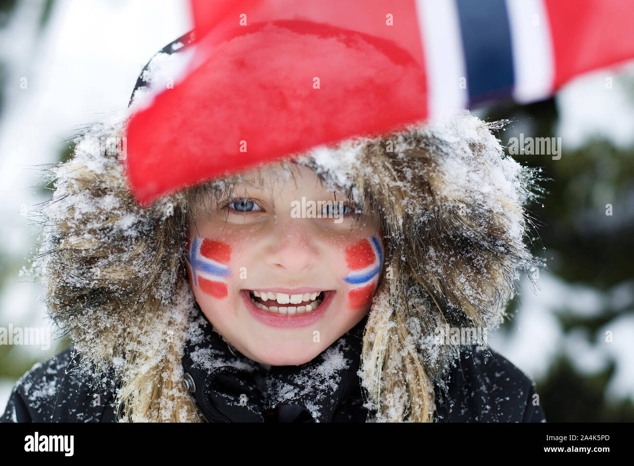 Mädchen Jubel bei der Nordischen Ski-WM, Norwegen Stockfoto