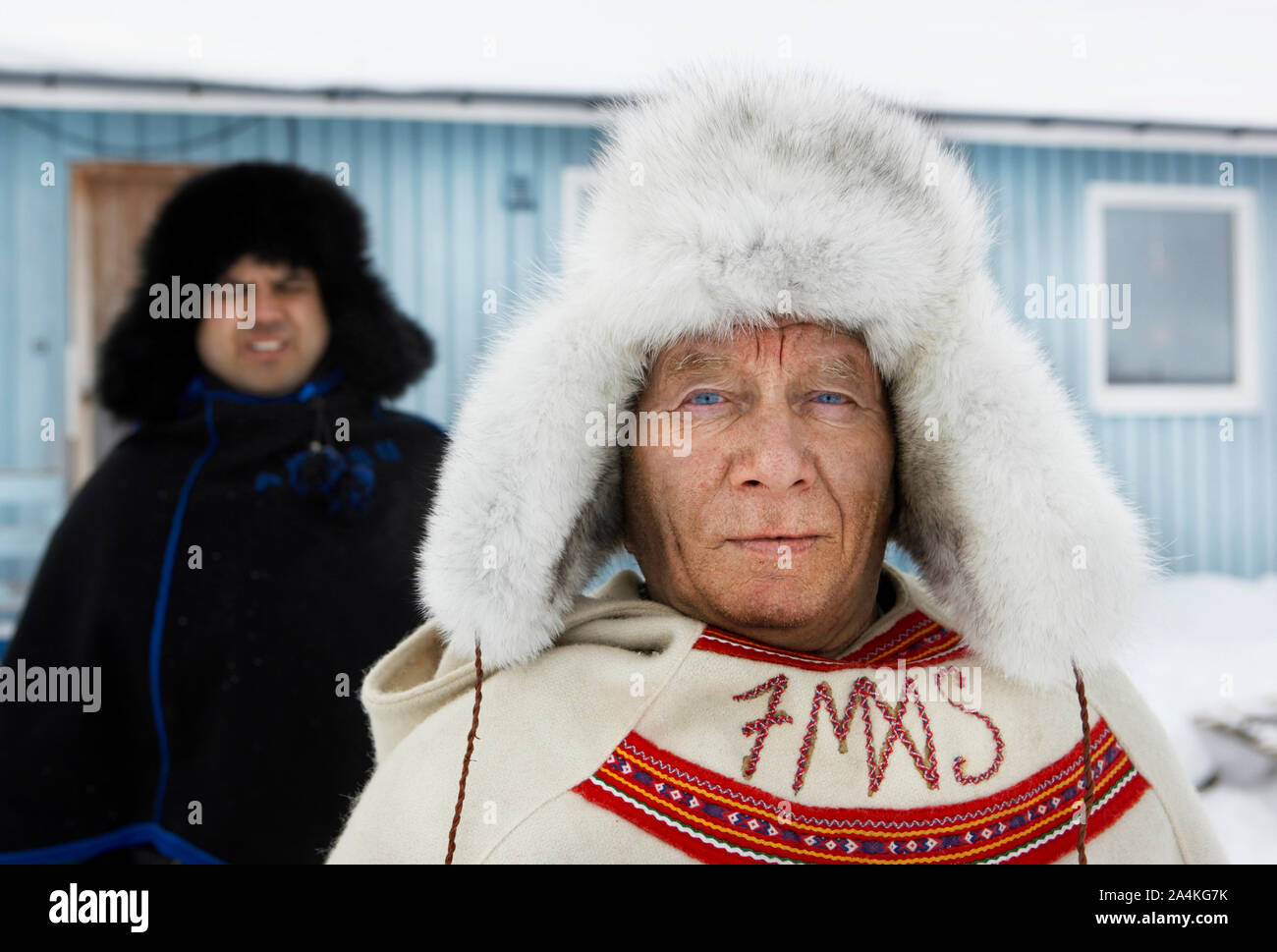 Portrait von laplanders ausserhalb des Hauses. Lapp/Lappen/Laplander/Laplanders/Lapplander/Lapplanders/Sami / gleich / Lappland / Lappland. Stockfoto