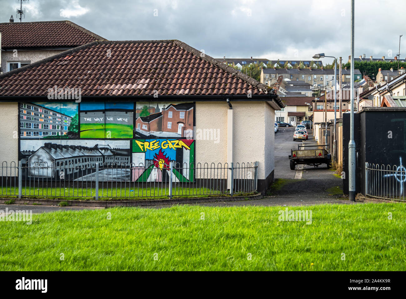 DERRY LONDONDERRY/NORDIRLAND - 12. Oktober 2019: Der Bogside ist ein neigbourhoud außerhalb der Stadtmauern in Derry. Stockfoto