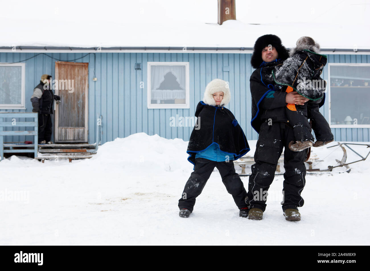 Laplander Vater und Söhne. Lapp/Lappen/Laplander/Laplanders/Lapplander/Lapplanders/Sami / gleich / Lappland / Lappland. Stockfoto