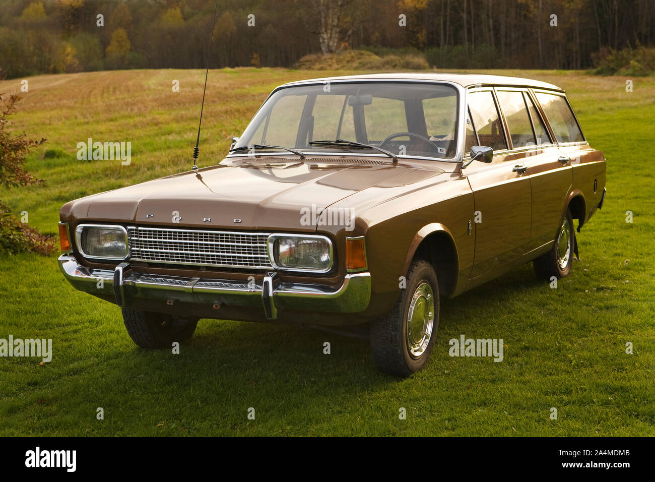 1970 Ford Taunus 17M (Kombi Stockfotografie - Alamy