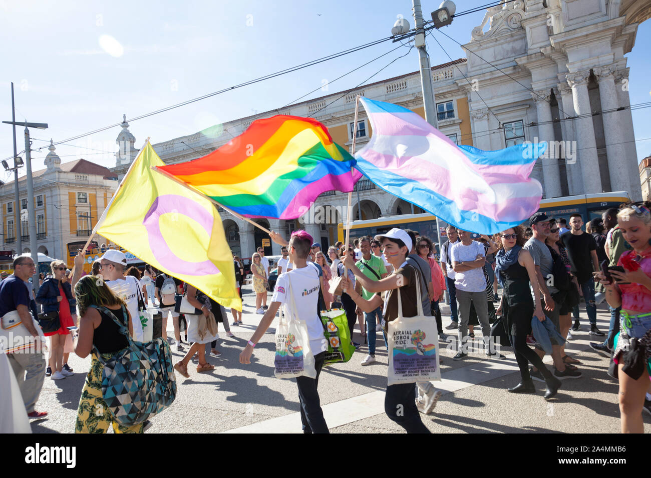 Gay Pride durch Praça do Comércio in Lissabon, Portugal Stockfoto