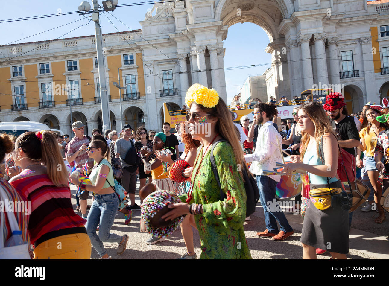 Gay Pride durch Praça do Comércio in Lissabon, Portugal Stockfoto