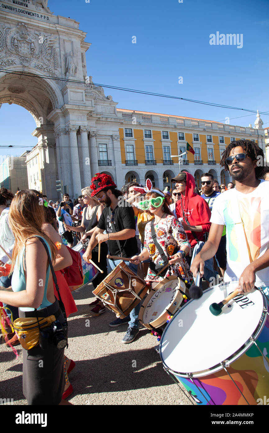 Gay Pride durch Praça do Comércio in Lissabon, Portugal Stockfoto