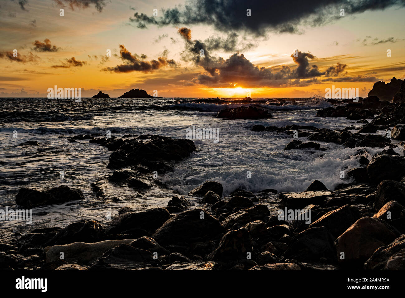 Sonnenuntergang an der Priester Cove, Cape Cornwall, Cornwall, England, Großbritannien. Stockfoto