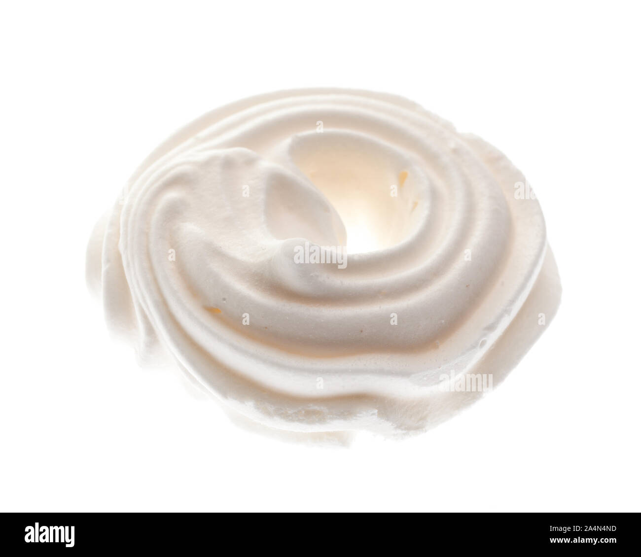 Weihnachtsgebäck: Single white Cookie von vorne auf weißem Hintergrund Stockfoto