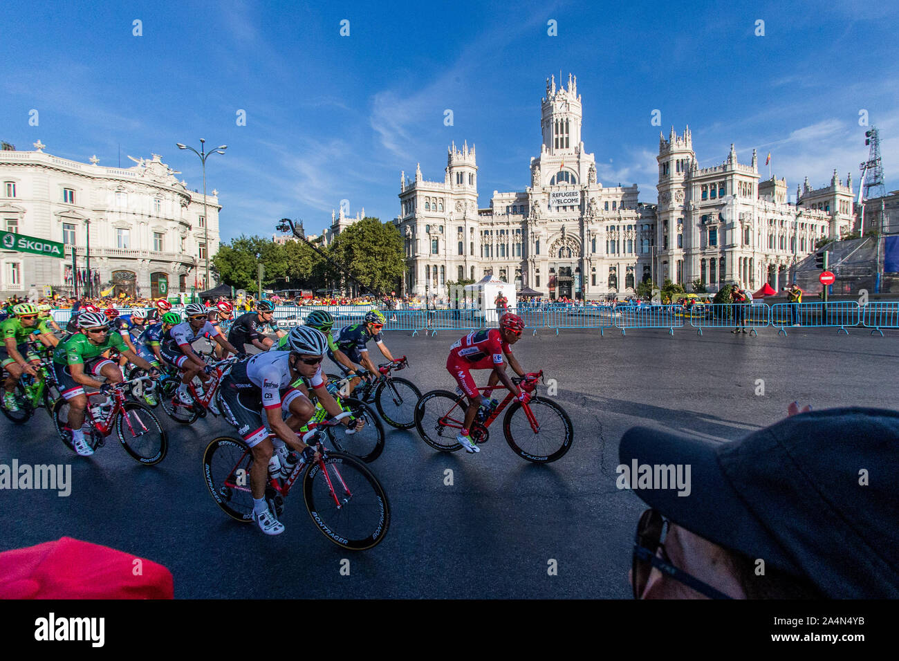 Der platoon von La Vuelta über Cibeles Platz während der letzten Phase oder La Vuelta von Spanien in Madrid. September 10, 2016. (ALTERPHOTOS/Rodrigo Jimenez Stockfoto