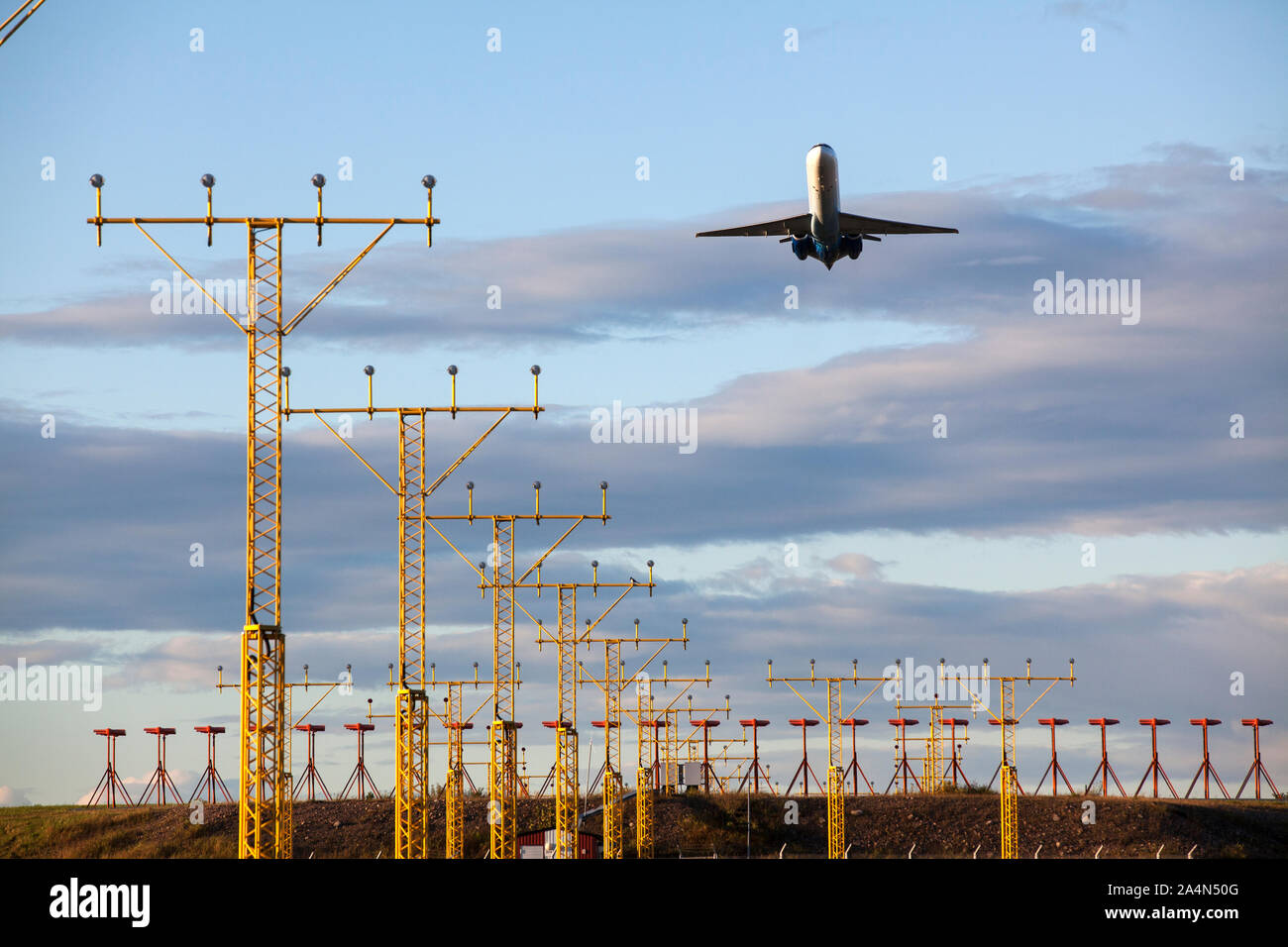 Flugzeug in der Luft, Arlanda Flughafen Arlanda, Stockholm, Schweden Stockfoto