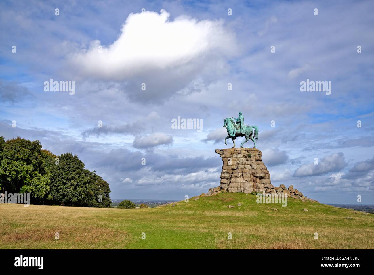Die Copper Horse Statue auf Snow Hill, im Windsor Great Park, Windsor Berkshire England Großbritannien Stockfoto