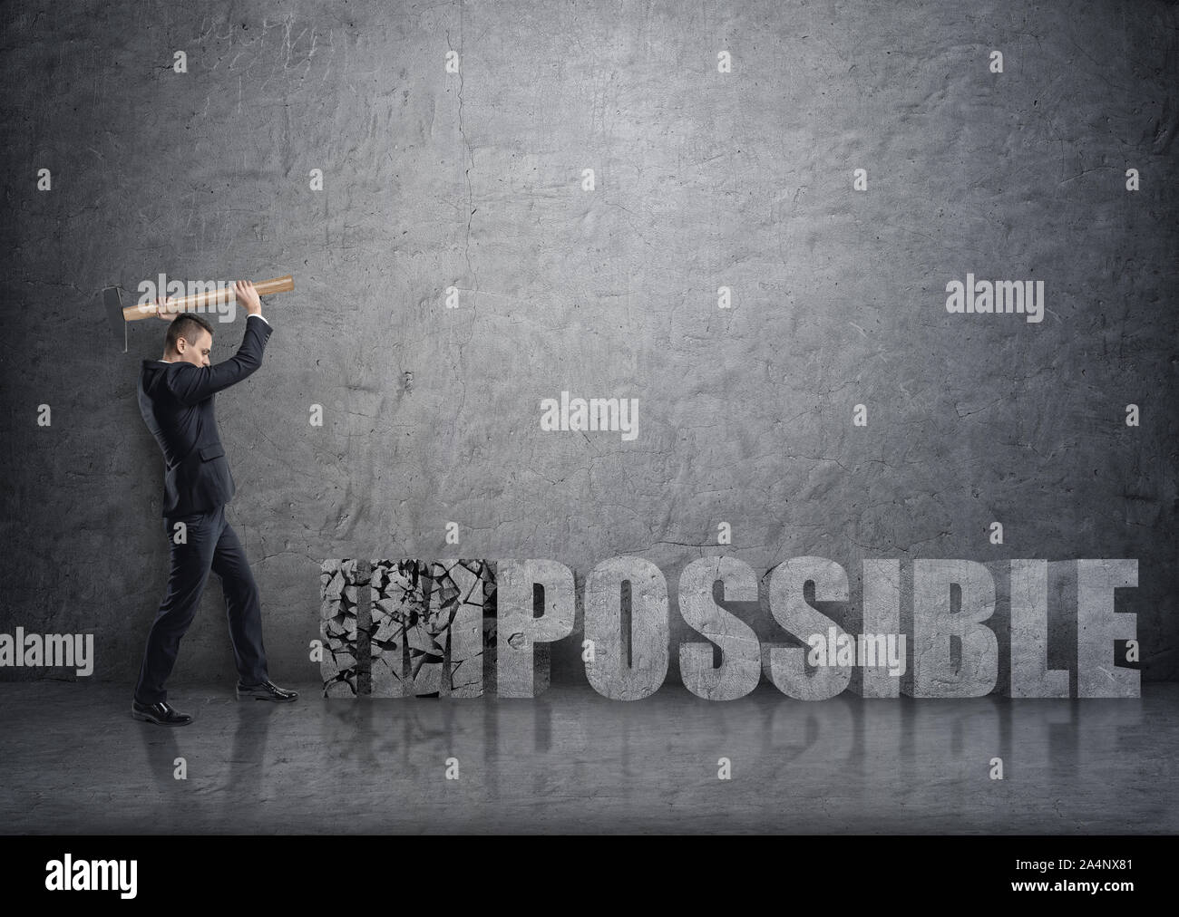 Seitenansicht der junge Geschäftsmann Absturz 3D Beton "unmöglich" Worte mit einem Hammer Stockfoto
