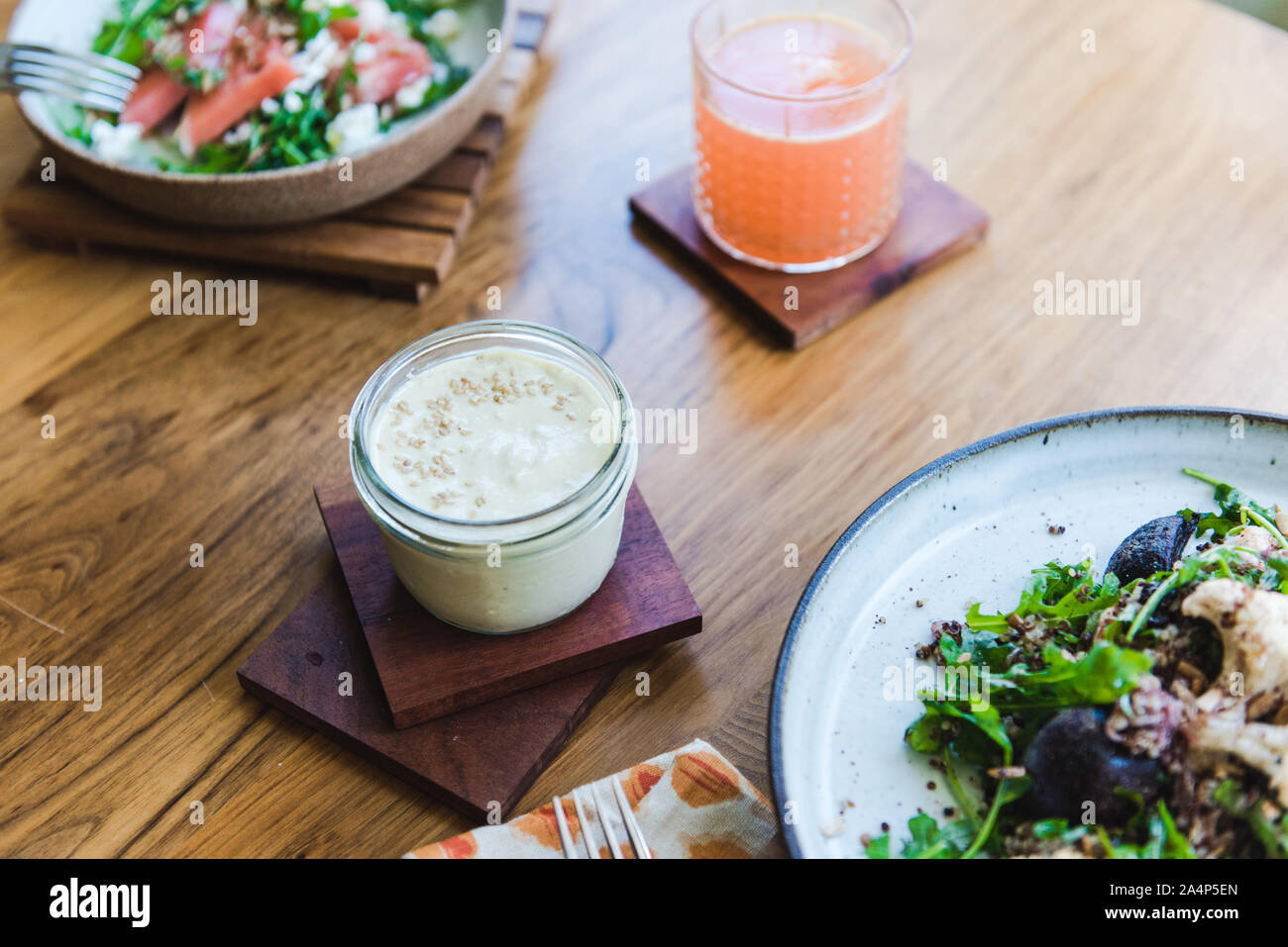Vorbereitung einer Mahlzeit zu Hause Stockfoto