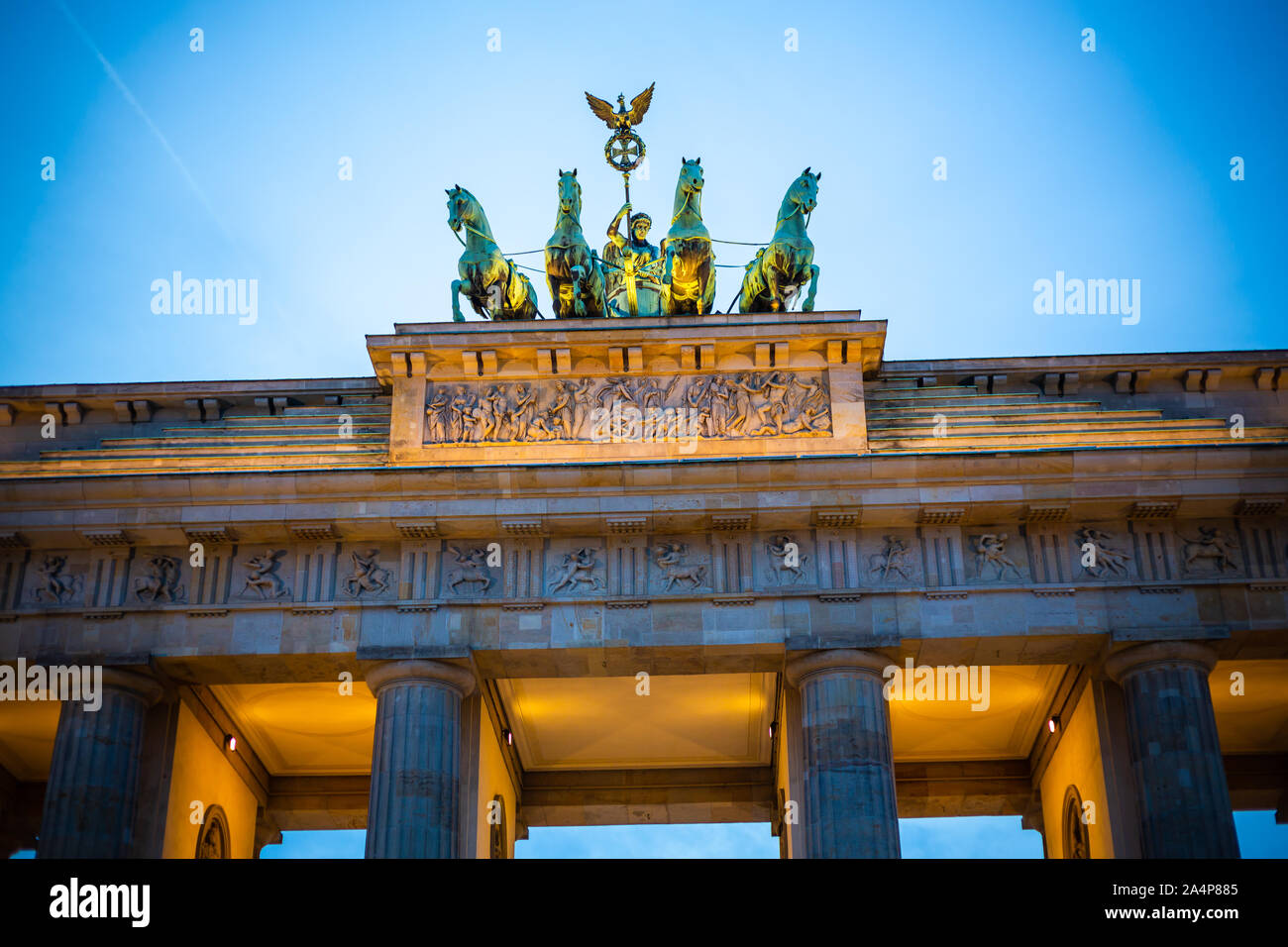 Berlin, Deutschland, dem Brandenburger Tor bei Nacht Stockfoto