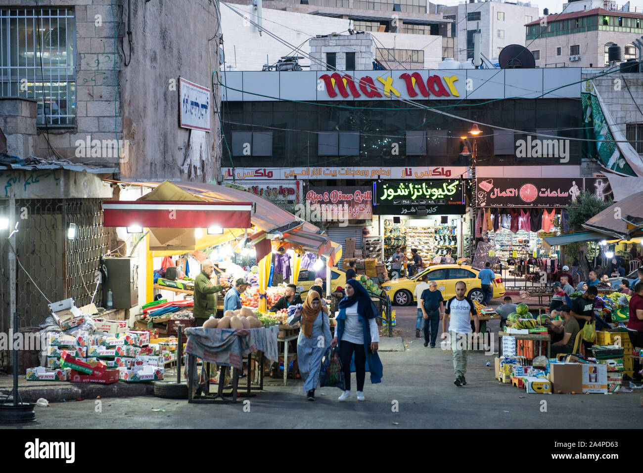 Ramallah, Palästina - Juni 2019: Die Central Souq oder Markt, auch genannt die Hesbeh in Ramallah, Palästina Stockfoto