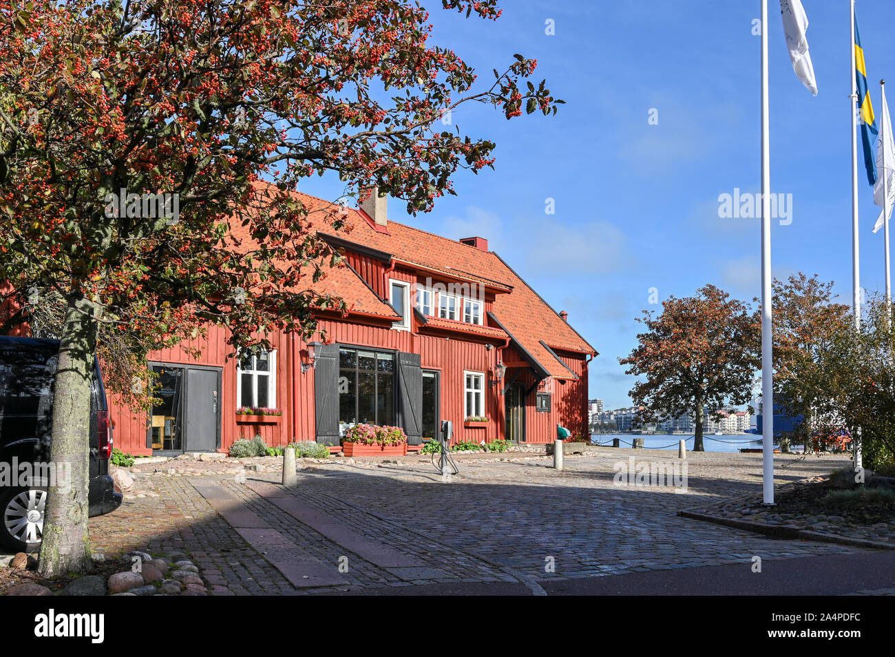 Altes Lager bei Klippan Hafen und Gota Fluss in Göteborg, Schweden. Stockfoto