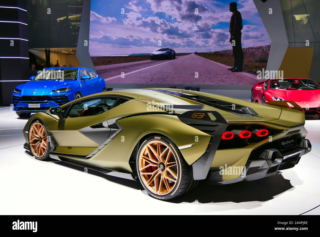 FRANKFURT, Deutschland - SEP 19.2019: Lamborghini Sian FKP 37 Sportwagen auf der Frankfurter Automobilausstellung IAA 2019 vorgestellt. - Bild Stockfoto