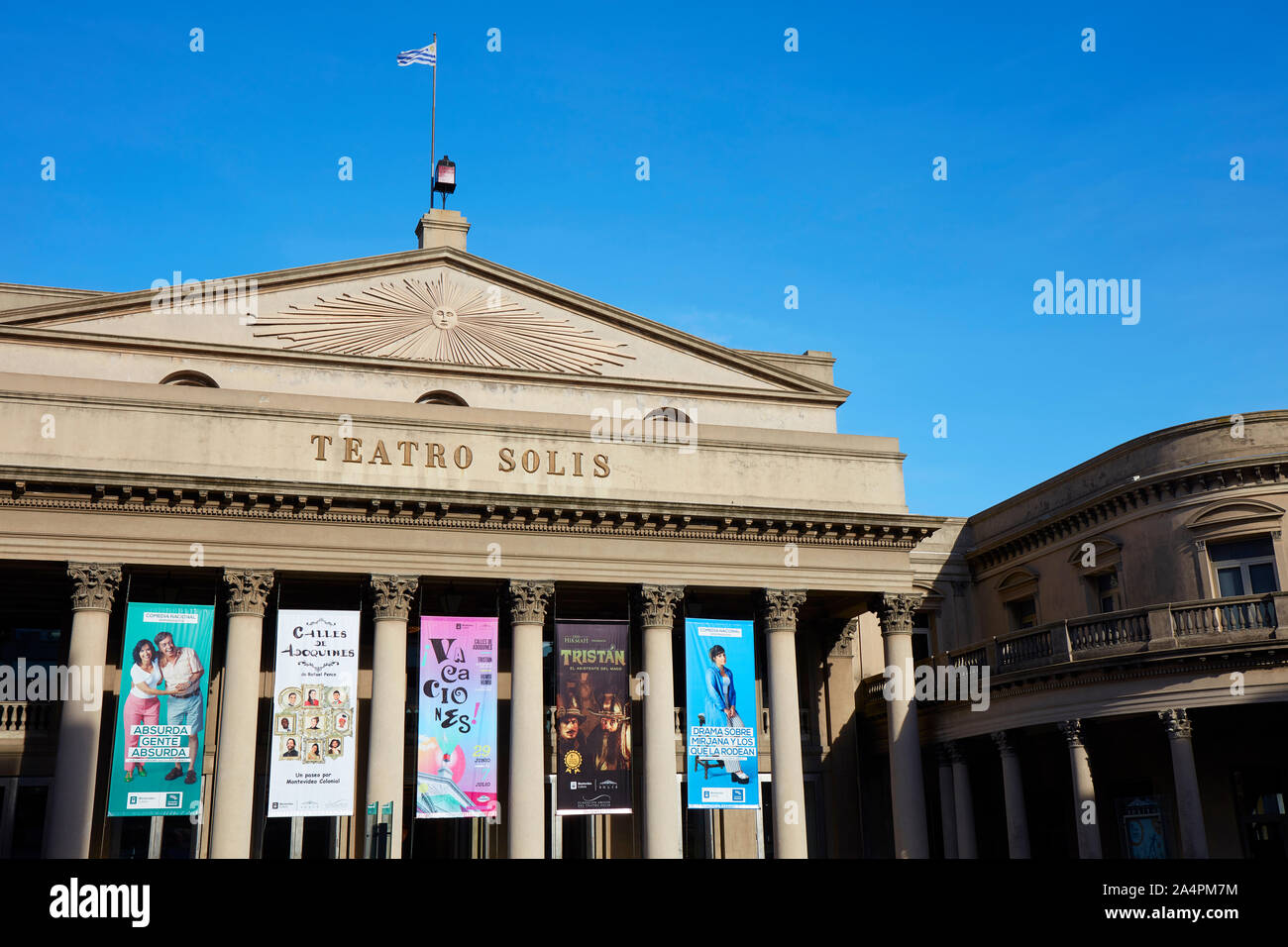 Die Hauptfassade des Olis Theater', die wichtigste Opernhaus in Montevideo, Uruguay. Stockfoto