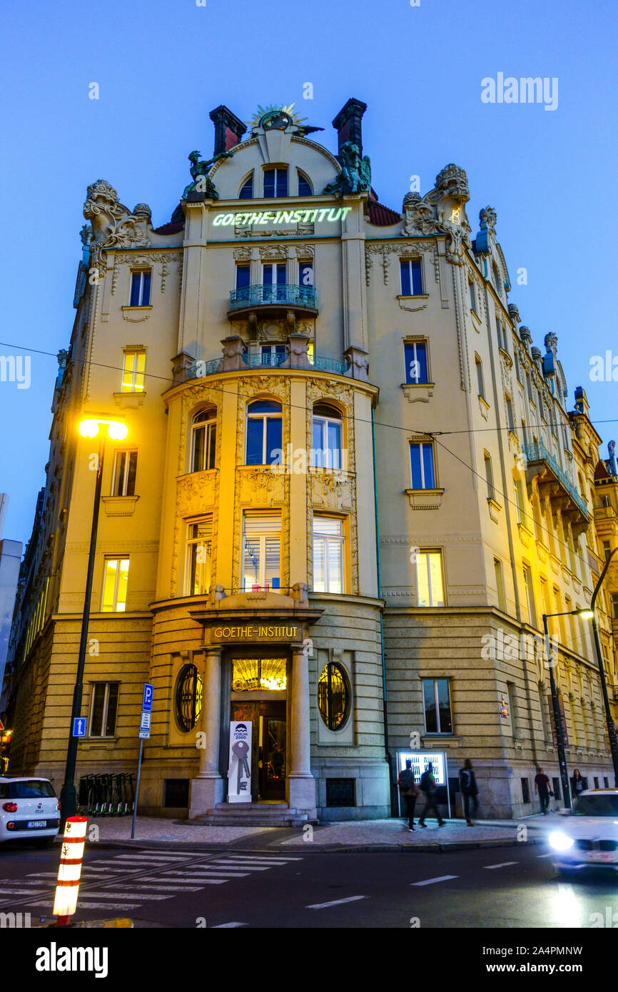 Goethe Institut Gebäude Masarykovo nabrezi in Prag in der Tschechischen Republik Stockfoto