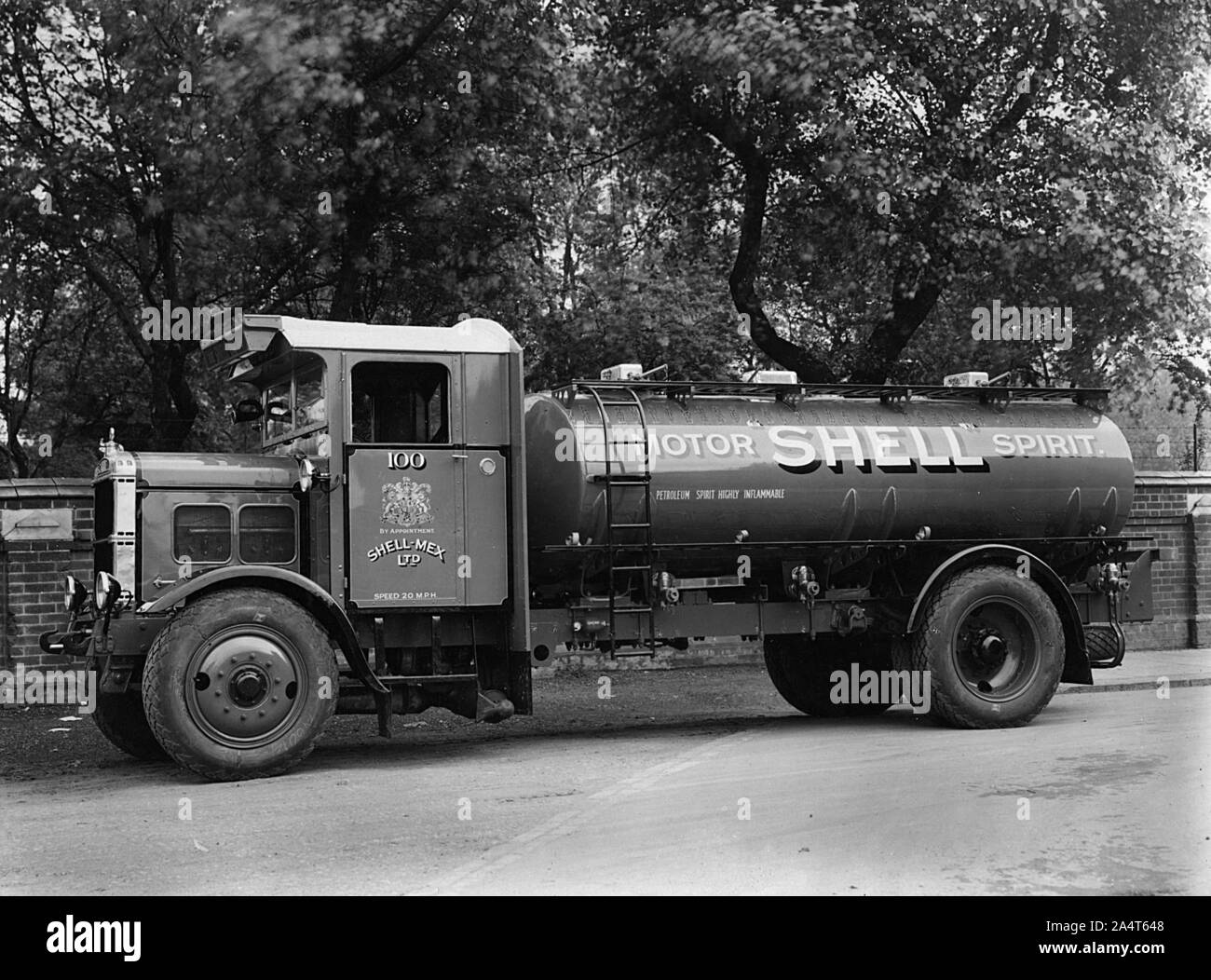 1931 Scammell 8 Tonne Shell-tankstelle Tanker. Stockfoto