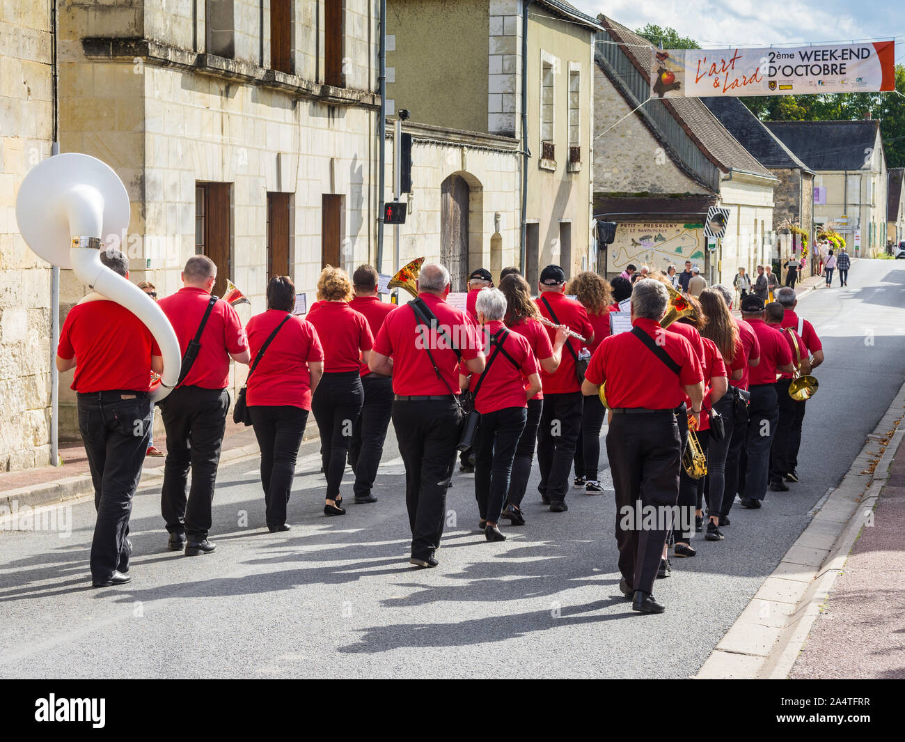 "Fanfaren de Nouans les Fontaines" marching band - Le Petit Pressigny, Frankreich. Stockfoto