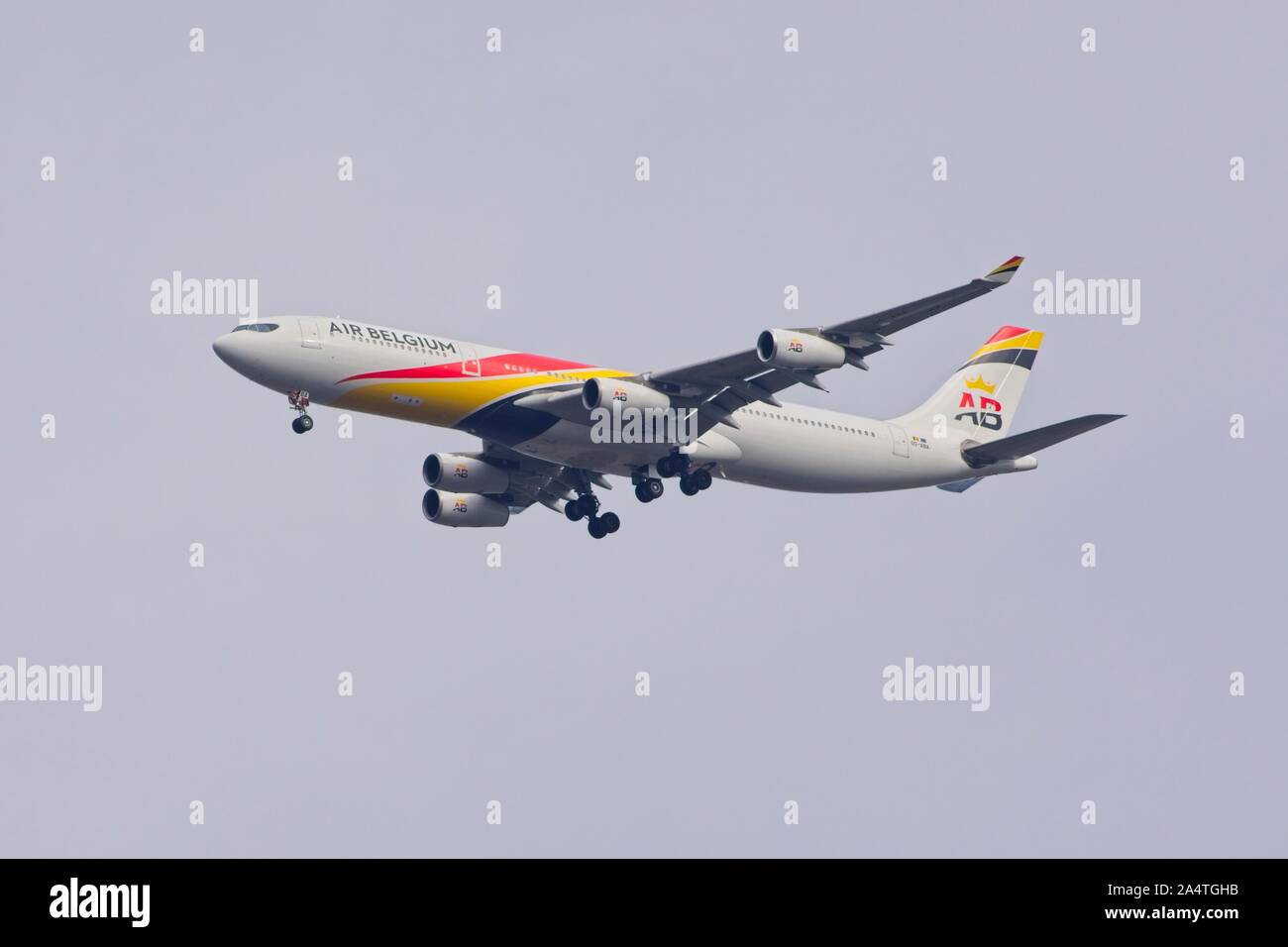 Air Belgium Airbus A340 313. Registrierung OO-ABA Stockfoto