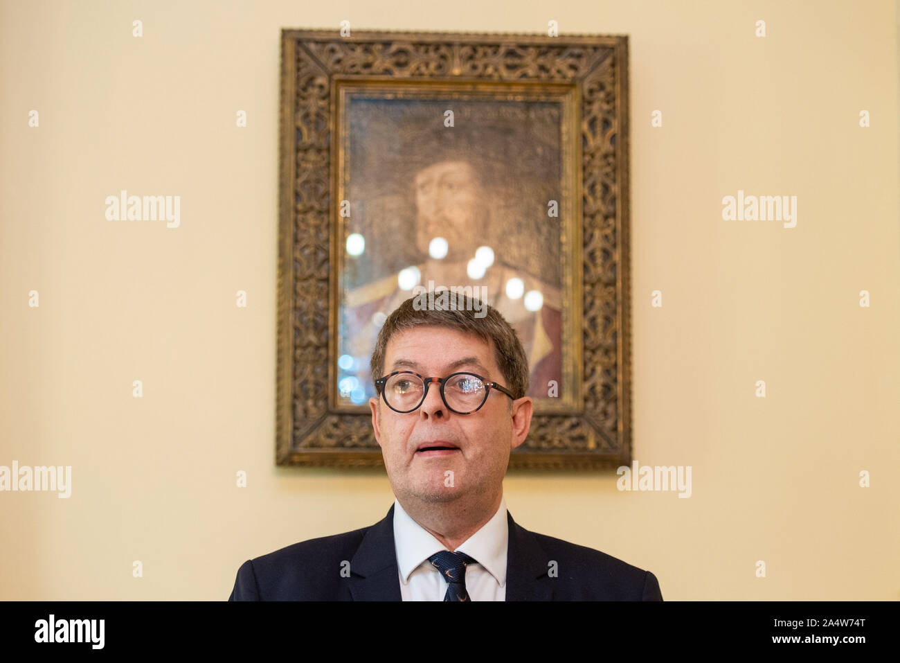 Natural History Museum Regisseur Sir Michael Dixon spricht bei einem Empfang voranzeigen Bilder vom Natural History 55th Wildlife Museum Fotograf des Jahres Wettbewerb in Downing Street, London. PA-Foto. Bild Datum: Mittwoch, den 16. Oktober 2019. Siehe PA Geschichte Umwelt Fotografie. Photo Credit: Dominic Lipinski/PA-Kabel Stockfoto