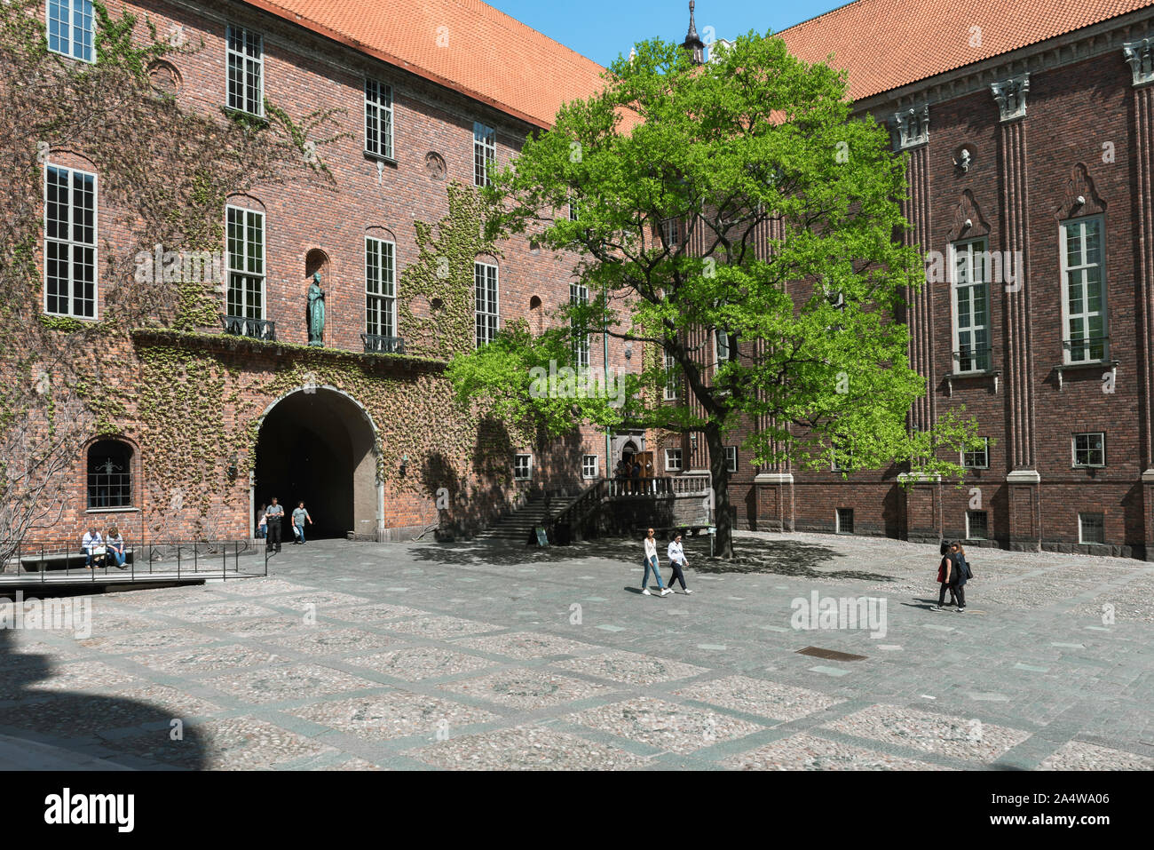 Stockholmer Rathaus, Aussicht im Sommer des Stadshuset (Rathaus) Hof, Stockholm, Schweden. Stockfoto