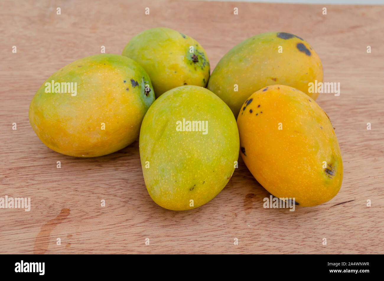 Reif grüne Haut Mangos Stockfoto