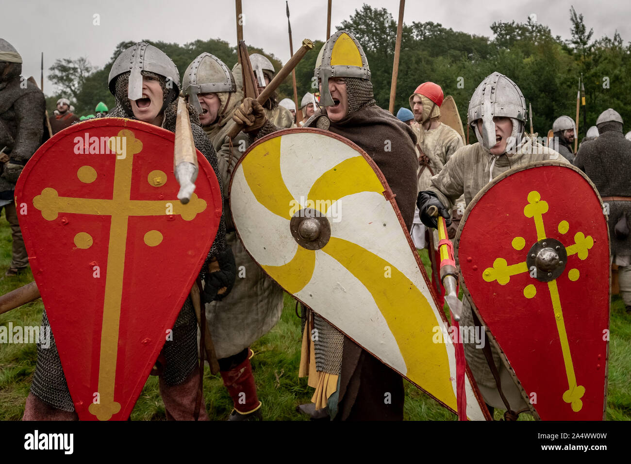 Schlacht von Hastings Historische Re-enactment an der Stelle des ursprünglichen 1066 Kampf zwischen den Armeen von Wilhelm II. von der Normandie und König Harold. Stockfoto