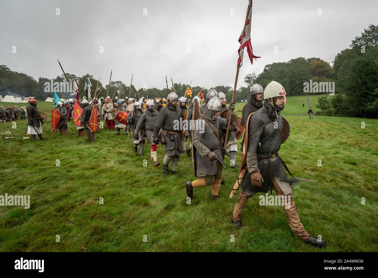 Schlacht von Hastings Historische Re-enactment an der Stelle des ursprünglichen 1066 Kampf zwischen den Armeen von Wilhelm II. von der Normandie und König Harold. Stockfoto