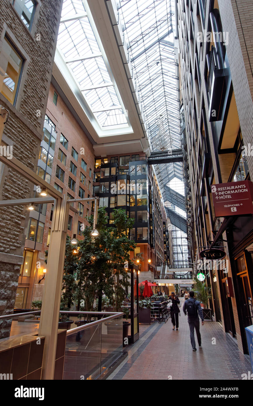 Atrium des World Trade Center oder Center de Commerce Mondial, Montreal, Quebec, Kanada Stockfoto