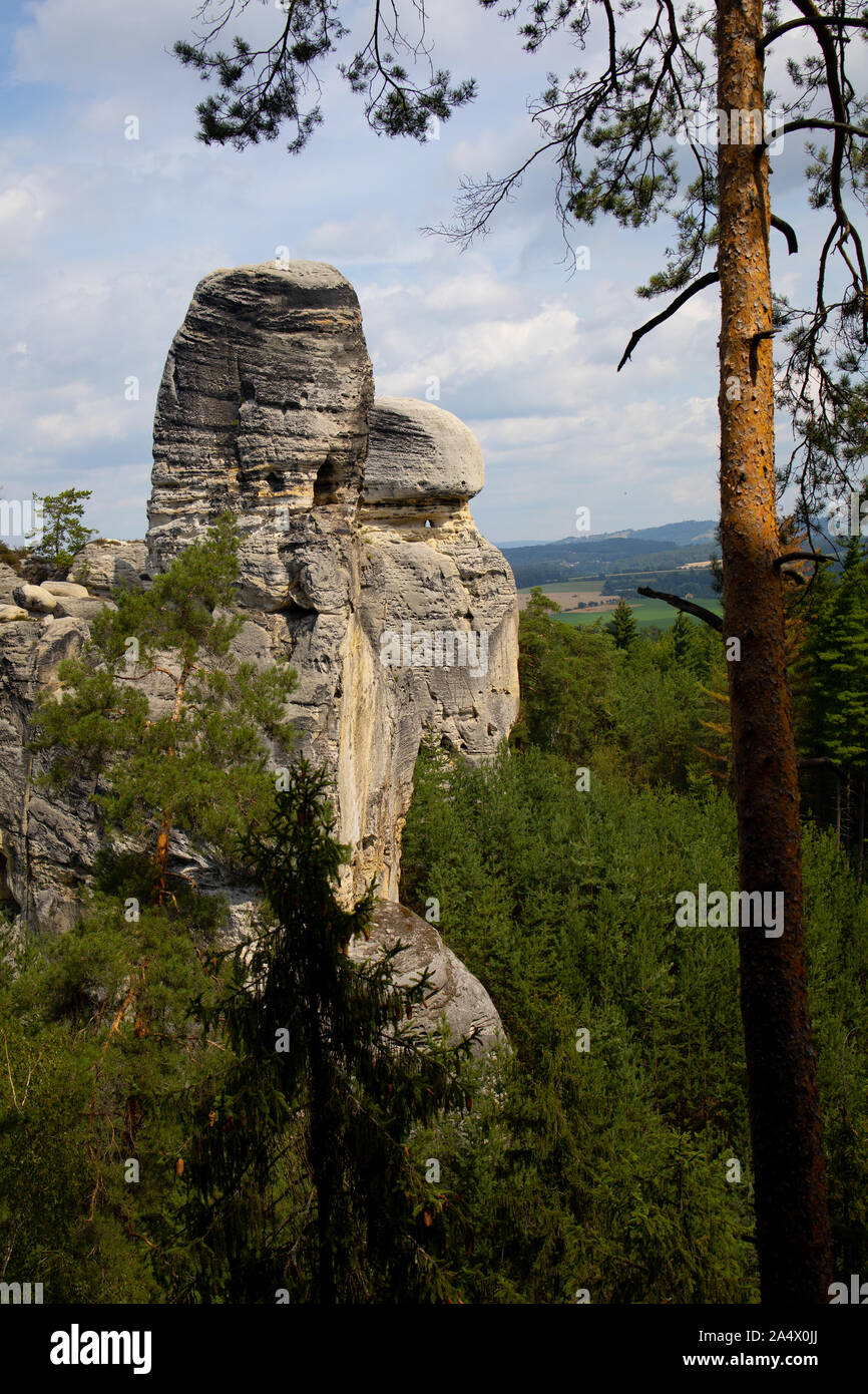 Hrubá Skála Felsen, erstaunlichen Felsen, Klettern, Böhmisches Paradies, eine einzigartige Kombination aus bizarren Felsformationen, dichte Kiefernwälder Stockfoto