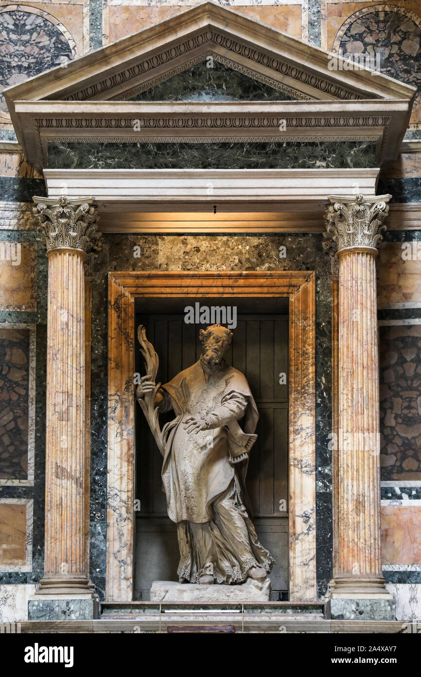 Statue im Pantheon in Rom, Italien Stockfoto