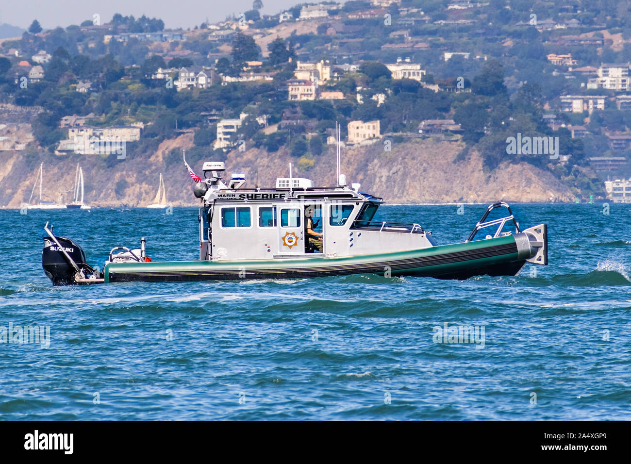 Okt 12, 2019 San Francisco/CA/USA - Marin County Sheriff Boot patrouillieren die Bucht für die 39 Fleet Week Stockfoto