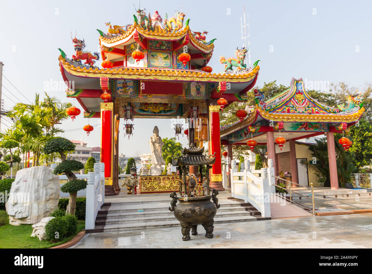 Chinesische Tempel in der Mitte von Mae Sot, Thailand. Viele Thai Menschen chinesischer Abstammung Stockfoto
