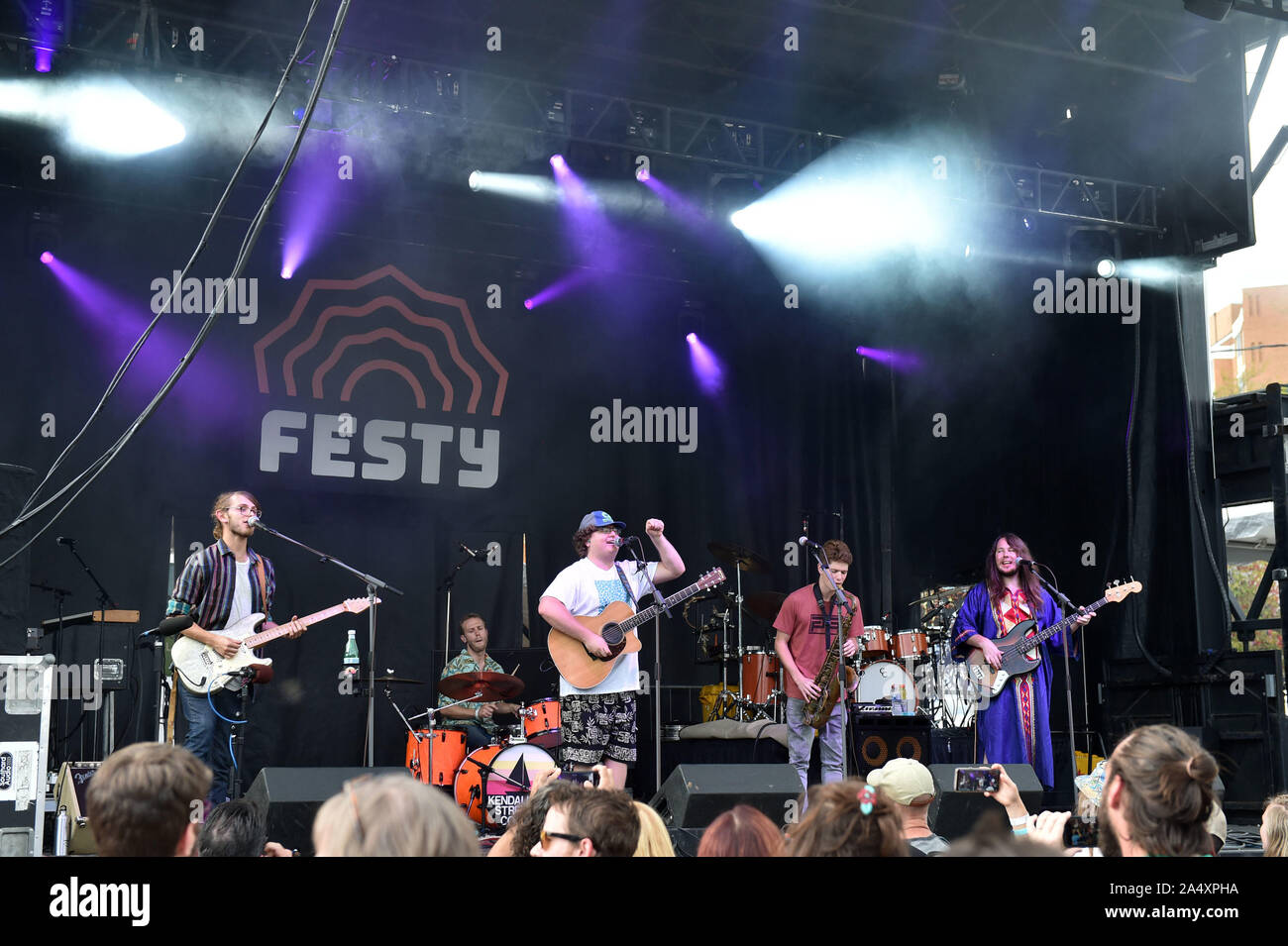 Oktober 12, 2019, Charlottesville, Virginia, USA: Festy bringt KENDALL STRASSE FIRMA zu lX Art Park in Charlottesville, Virginia am 12. Oktober 2019. Foto © Jeff Moore (Credit Bild: © Jeff Moore/ZUMA Draht) Stockfoto