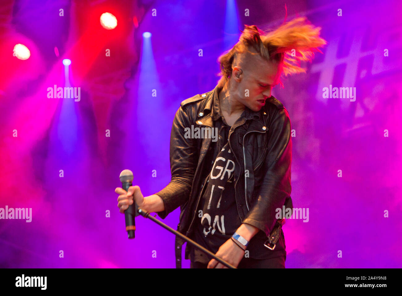 Väsbygruppen H.E.A.T. führt während der väsby Rock Festival. Upplands Vasby, Schweden. Stockfoto