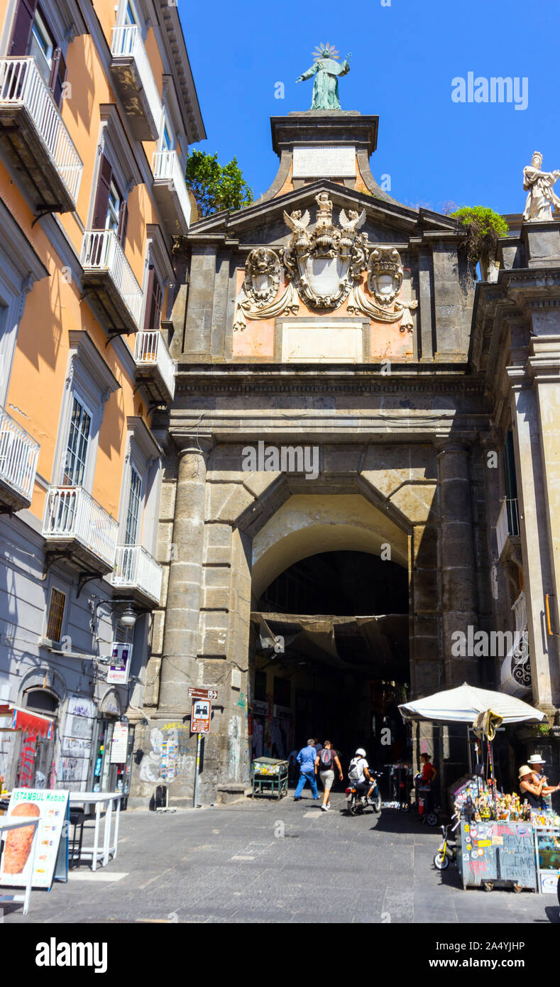 Porta dante -Fotos und -Bildmaterial in hoher Auflösung – Alamy