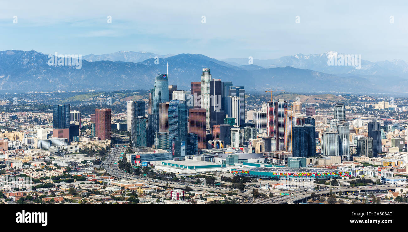 Los Angeles, Kalifornien - 14. April 2019: Downtown Skyline Stadt Stadtbild in Los Angeles, Kalifornien. Stockfoto