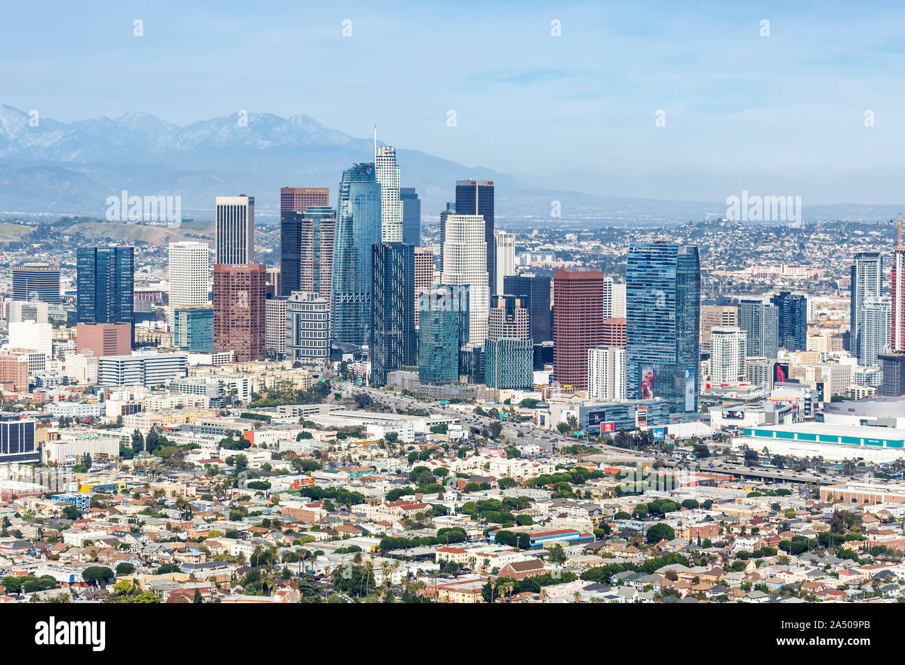 Los Angeles, Kalifornien - 14. April 2019: Downtown Skyline Stadt Stadtbild in Los Angeles, Kalifornien. Stockfoto