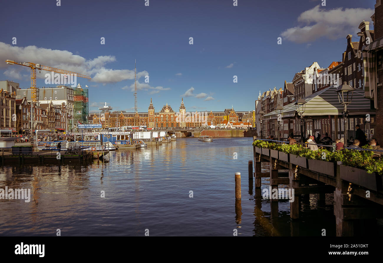 Damrak Waterfront Stockfoto