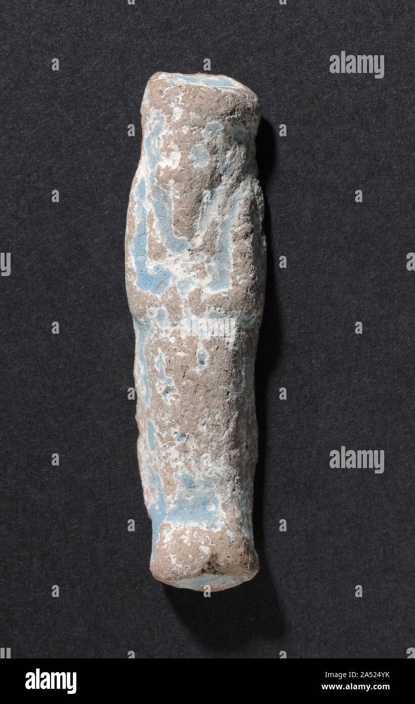 Der shawabty Ditamenpaankh, 715-656 BC. Hohe Nachfrage nach shawabtys in den späten Periode, eine Zeit, in der so viele wie 400 oder mehr shawabtys im Grab mit der Verstorbenen, gab Anlass zu einem spezialisierten Container für die Lagerung: Die shawabty Box platziert wurden. Dies ist ein Beispiel für die Dame des Hauses, Ditamenpaankh eingeschrieben und war wahrscheinlich ein paar ursprünglich für Sie gemacht. Die einzelnen Dreimaster Boot auf dem Deckel der Box ist vielleicht eine Anspielung auf die Pilgerreise des Verstorbenen in die Heilige Stadt Abydos, Der Kult Stadt Osiris, König der Toten. Die shawabtys sind innen roh, Massenware Beispiele in Cast Stockfoto