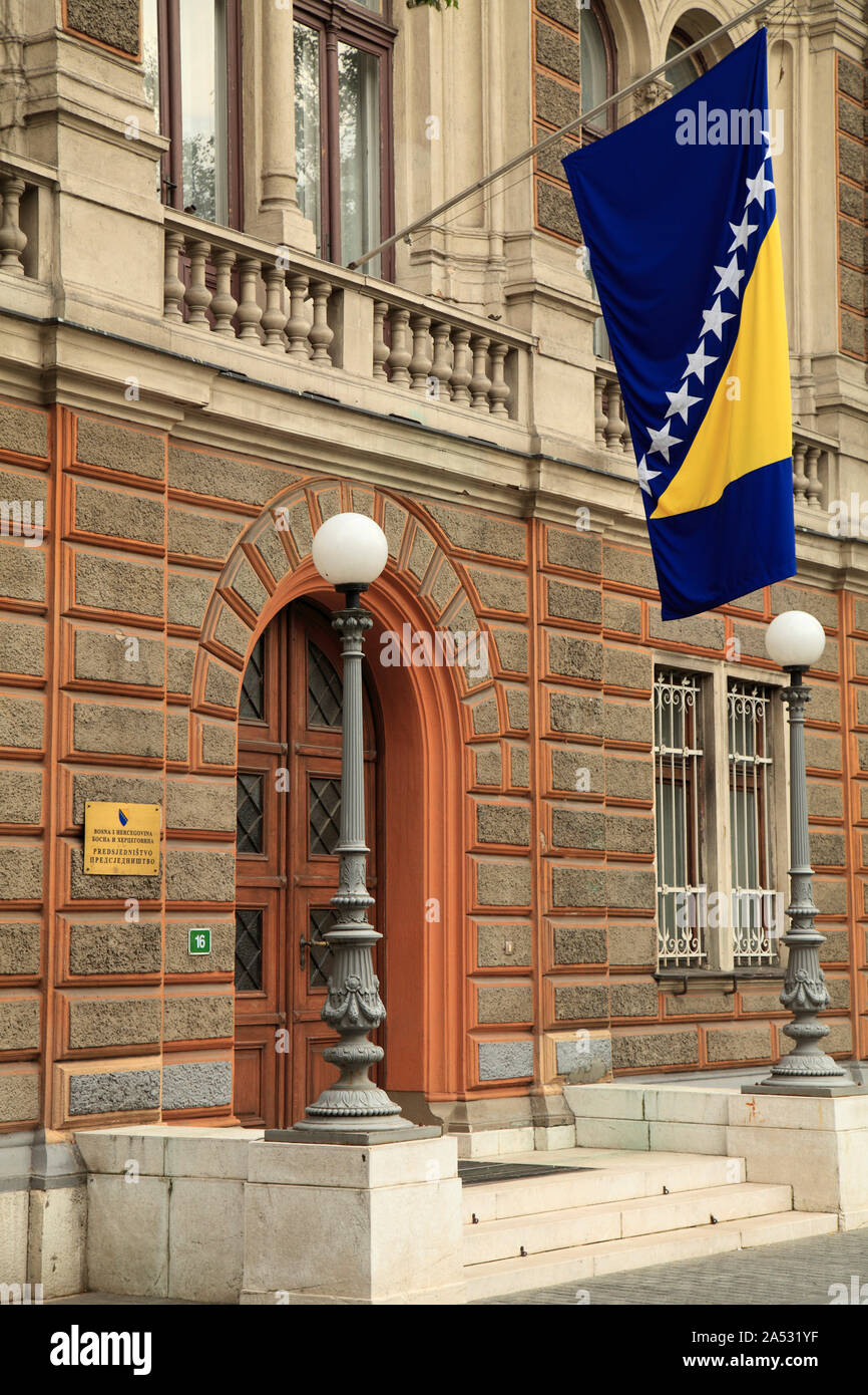 Bosnien und Herzegowina, Sarajevo, Präsidentschaft, Regierung, Nationalflagge, Stockfoto