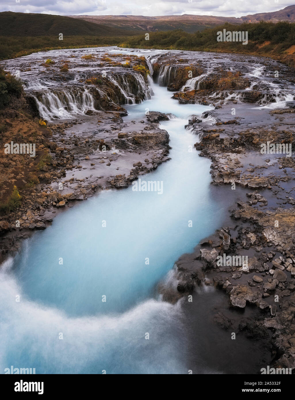 Schöne türkisblaue Bruarfoss Wasserfall, Island Stockfoto
